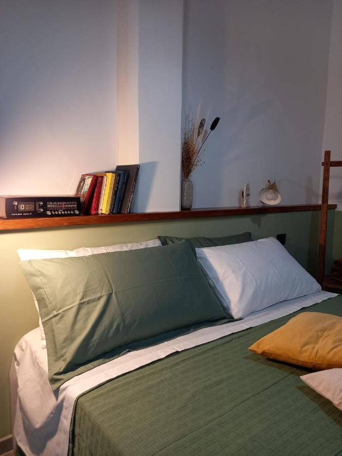 Maga Miro - Guest House Salerno Bagian luar foto