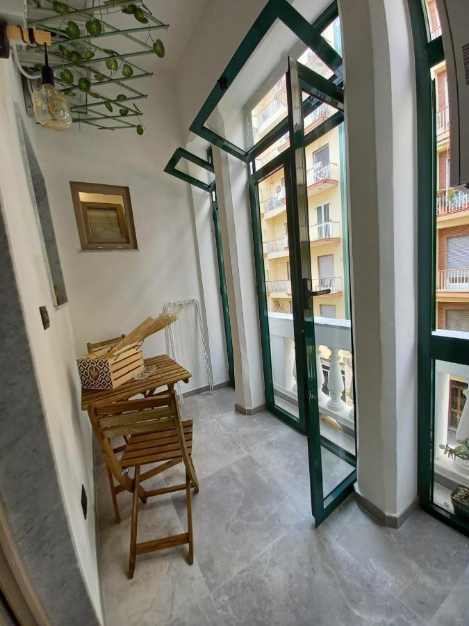 Maga Miro - Guest House Salerno Bagian luar foto