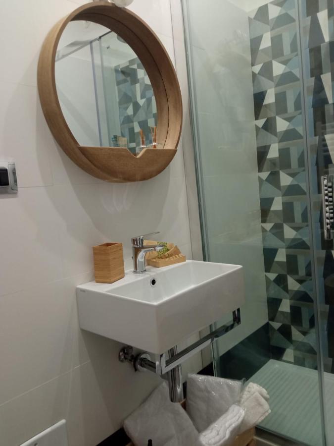 Maga Miro - Guest House Salerno Bagian luar foto