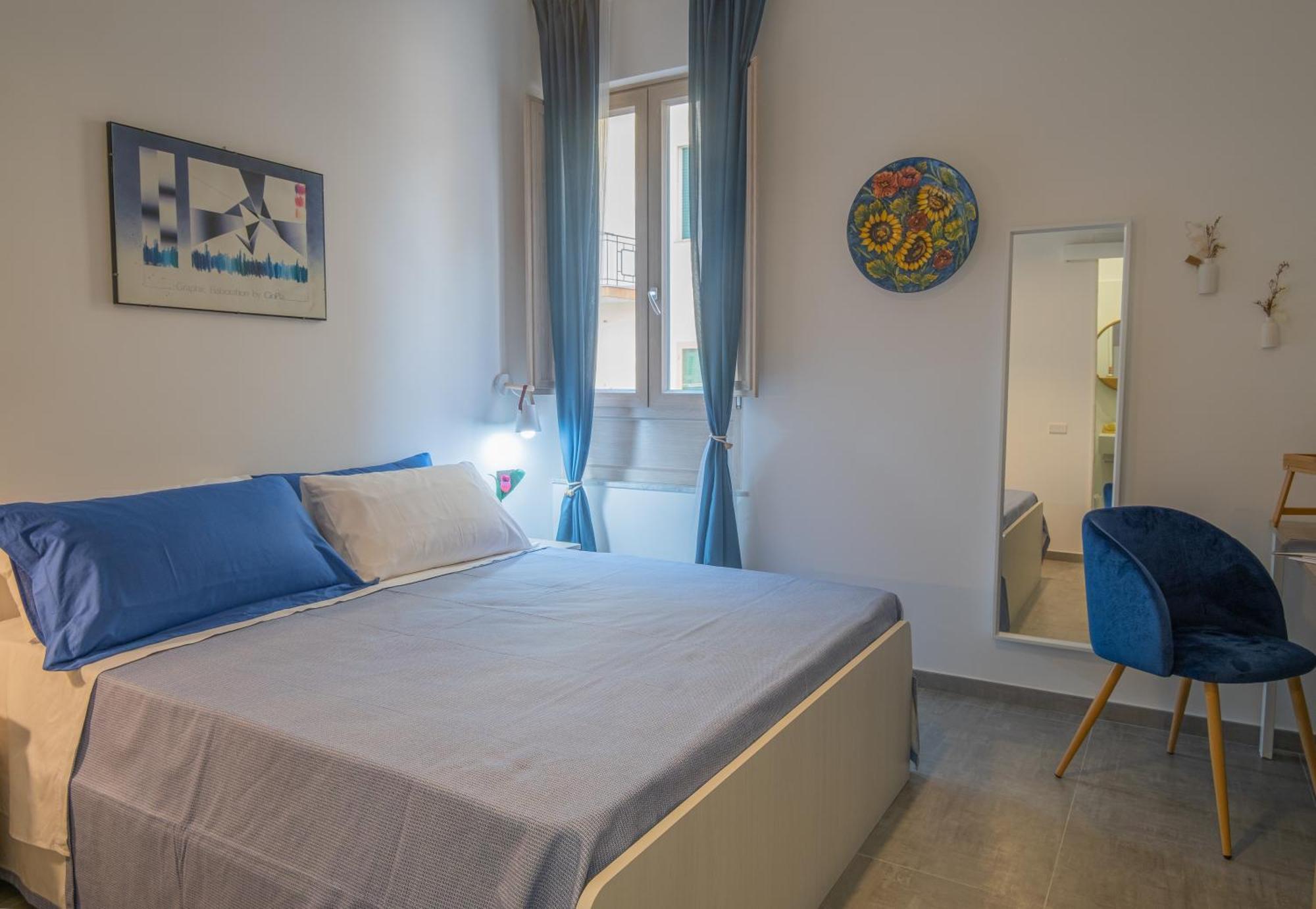 Maga Miro - Guest House Salerno Bagian luar foto